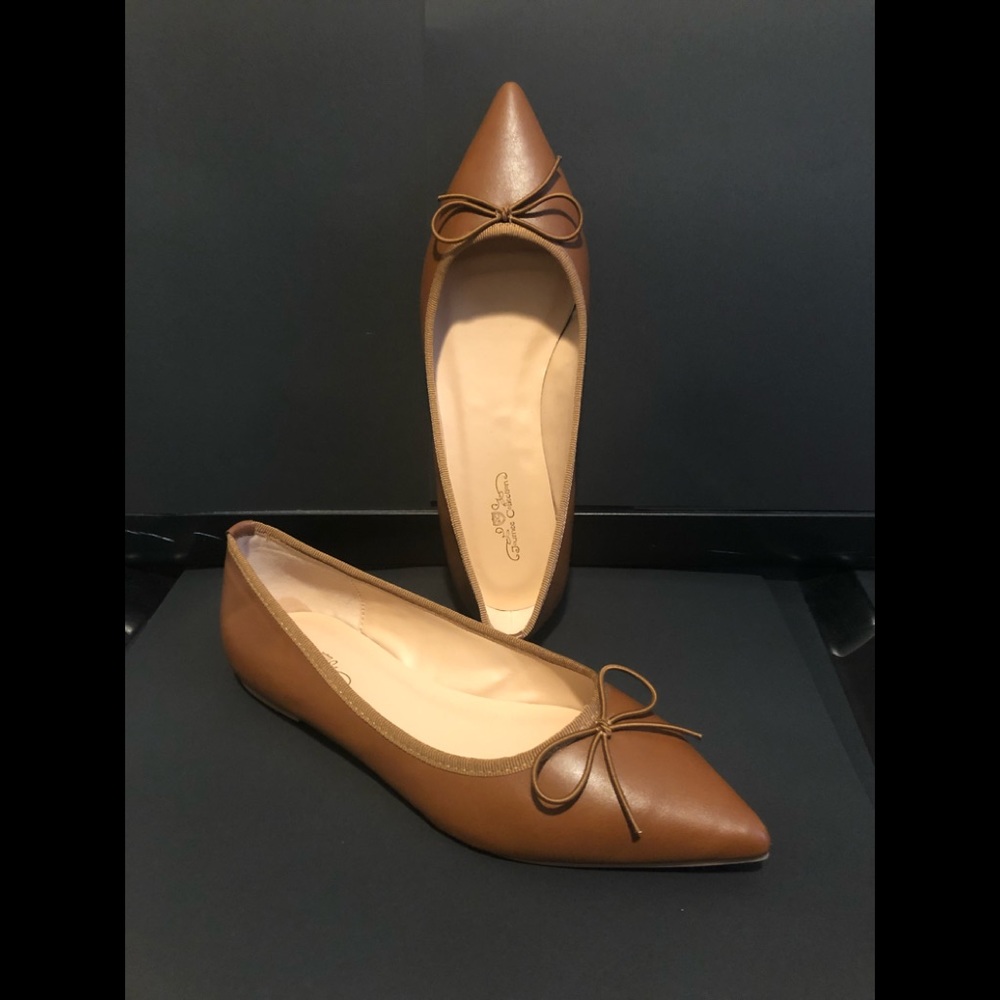 Journee Collection Tan Pointed Toe Flat